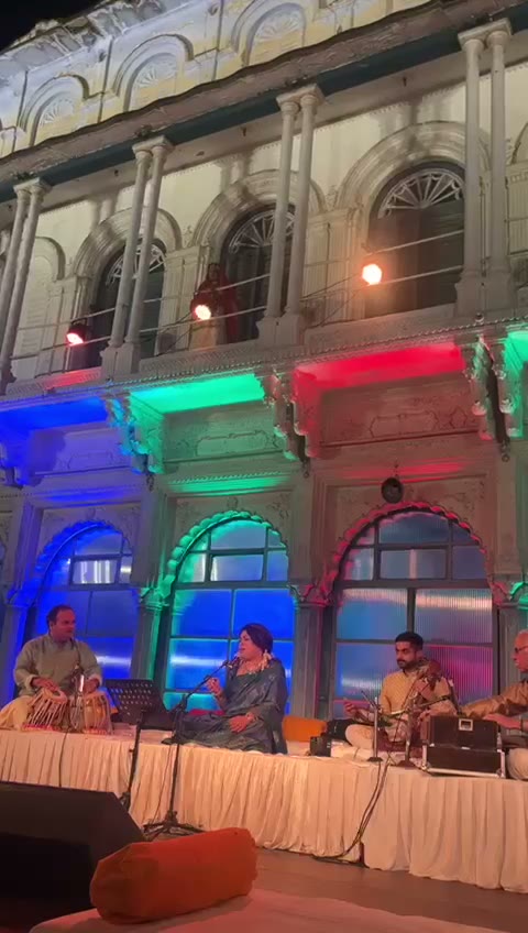 Video: a passage from a live concert