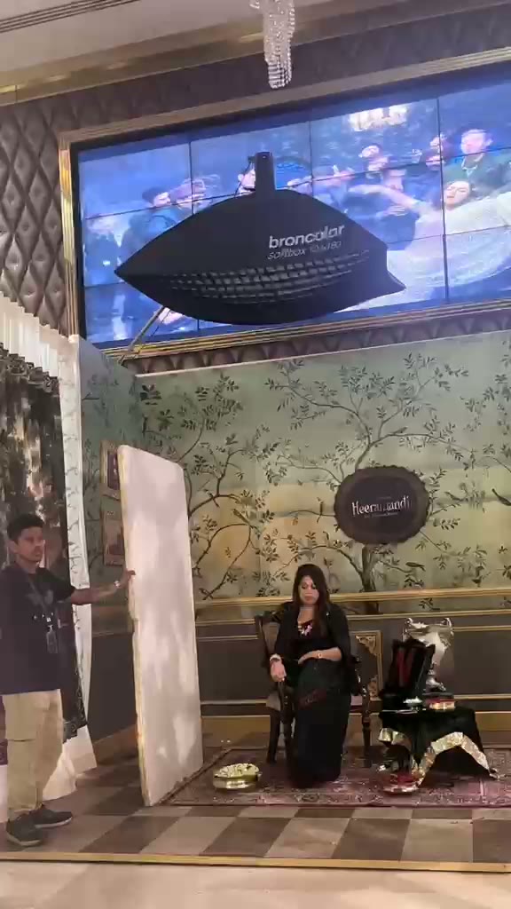 Video: a vertical recording from a performance